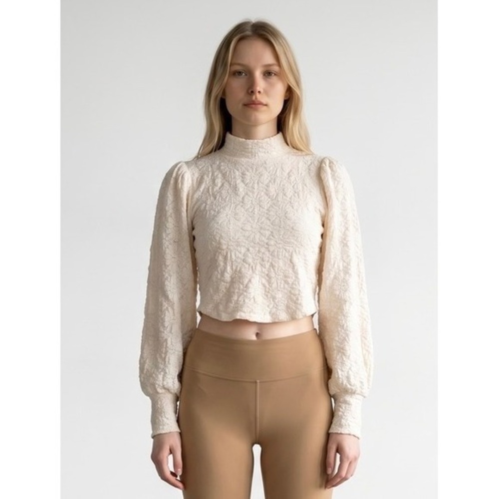 Altar'd State‎ Cream Floral Lace Open Back Puff Sleeve Crop Top Blouse XL
